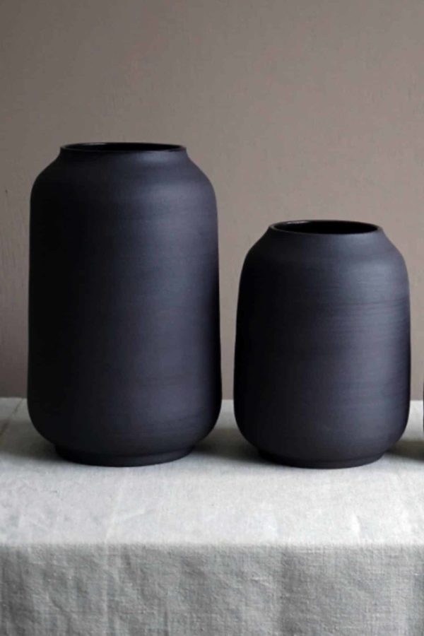 Nordische Vasen in schwarz Ton Steinzeug