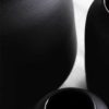 Schwarze Vasen aus Ton
